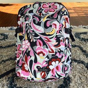 Vera Bradley Lighten Up Essential Expandable Backpack NWOT in Mod Paisley